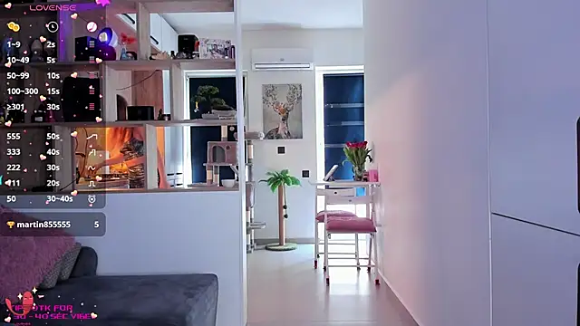 Snapshot of _alleyesonme_ chatting on March 2025 01:50:02 PM alleyesonme online show from March 2025 01:50:02 PM