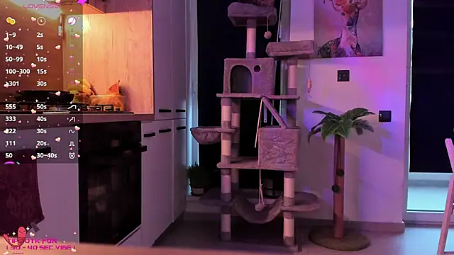 Snapshot of _alleyesonme_ chatting on March 2025 02:56:01 PM alleyesonme online show from March 2025 02:56:01 PM