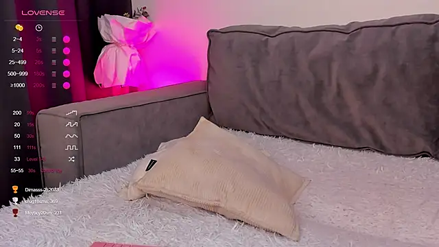 Elissluvv online show from April 2026 07:07:02 PM