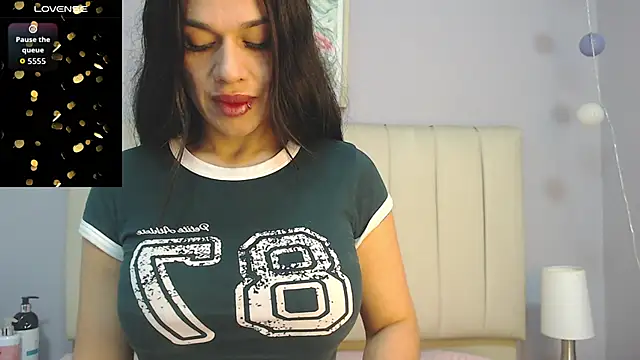 Snapshot of amy_le01 chatting on May 2026 01:49:01 PM amy le01 online show from May 2026 01:49:01 PM
