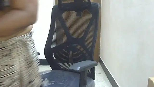 Snapshot of Nithya_forever chatting on January 2025 10:46:02 PM Nithya forever online show from January 2025 10:46:02 PM