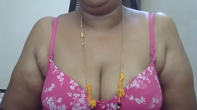 Snapshot of Nithya_forever chatting on October 2025 05:05:02 AM Nithya forever online show from October 2025 05:05:02 AM