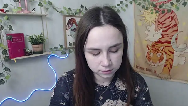 VeryVeryVeryShy  online show from April 2026 05:41:01 AM