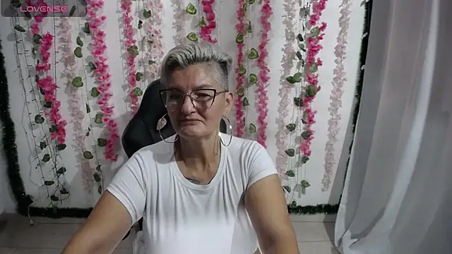 bety-cum2 online show from February 2025 07:40:02 PM