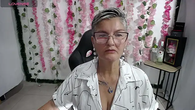 bety-cum2 online show from February 2025 10:54:01 PM