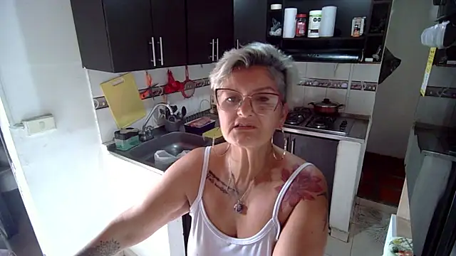 bety-cum2 online show from March 2025 05:29:02 PM