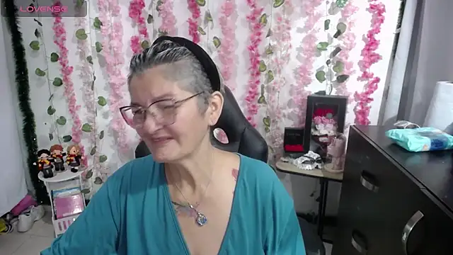 bety-cum2 online show from March 2025 11:00:01 AM