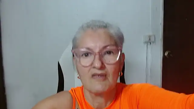 bety-cum2 online show from February 2026 04:05:02 PM