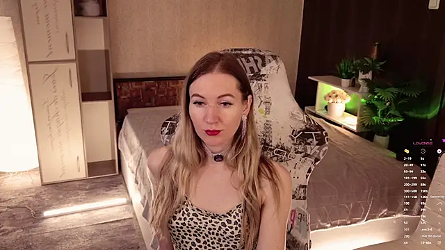Snapshot of Hello_Lisha chatting on July 2026 07:13:01 AM Hello Lisha online show from July 2026 07:13:01 AM