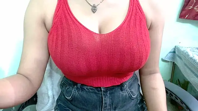 sweet-alia online show from October 2025 01:19:01 PM