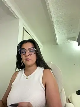 SWEETLILY18 online show from January 2025 10:30:02 PM