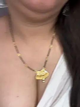 Snapshot of Zoya_Varma004 chatting on April 2026 07:20:01 AM Zoya Varma004 online show from April 2026 07:20:01 AM