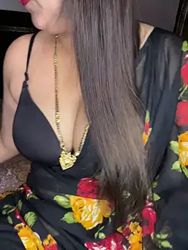 Snapshot of Zoya_Varma004 chatting on April 2026 03:07:02 PM Zoya Varma004 online show from April 2026 03:07:02 PM