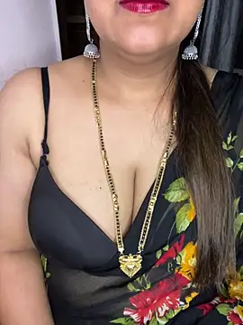 Snapshot of Zoya_Varma004 chatting on May 2026 11:17:01 AM Zoya Varma004 online show from May 2026 11:17:01 AM