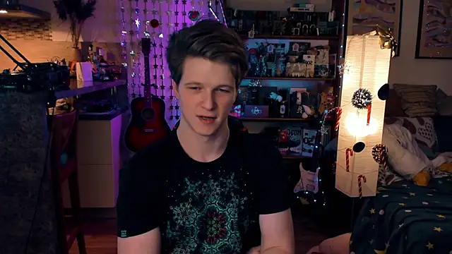 Snapshot of Breston_Sweet chatting on December 2024 07:10:01 PM Breston Sweet online show from December 2024 07:10:01 PM