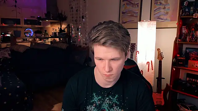 Snapshot of Breston_Sweet chatting on December 2024 02:27:02 PM Breston Sweet online show from December 2024 02:27:02 PM