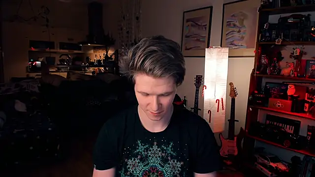 Snapshot of Breston_Sweet chatting on December 2024 12:08:02 PM Breston Sweet online show from December 2024 12:08:02 PM