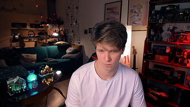 Snapshot of Breston_Sweet chatting on December 2024 06:50:02 PM Breston Sweet online show from December 2024 06:50:02 PM