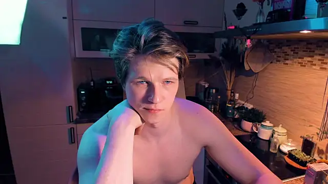 Snapshot of Breston_Sweet chatting on February 2025 11:03:02 PM Breston Sweet online show from February 2025 11:03:02 PM