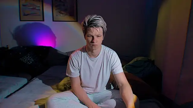 Snapshot of Breston_Sweet chatting on September 2025 06:08:02 PM Breston Sweet online show from September 2025 06:08:02 PM