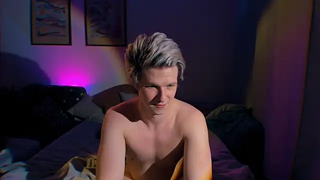 Snapshot of Breston_Sweet chatting on September 2025 07:47:01 PM Breston Sweet online show from September 2025 07:47:01 PM