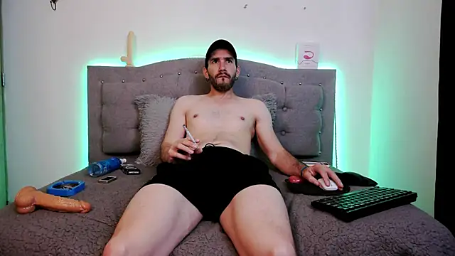 Snapshot of Danny_hot_fun chatting on March 2025 04:05:02 AM Danny hot fun online show from March 2025 04:05:02 AM