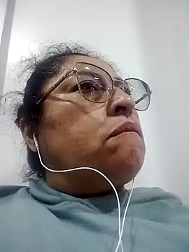 Keyla01  online show from April 2026 11:41:02 AM