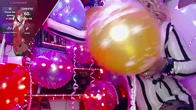 Snapshot of monita_brown_ chatting on February 2025 10:43:01 PM monita brown  online show from February 2025 10:43:01 PM