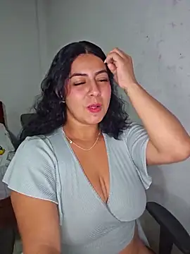 Mary pinkish online show from February 2025 01:16:02 AM