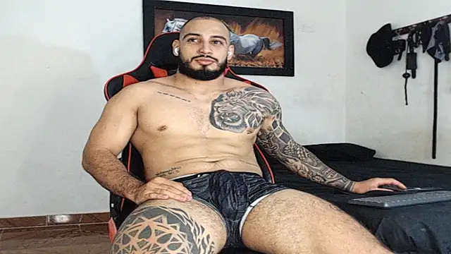 Snapshot of leonidas_18k chatting on December 2024 06:04:01 AM leonidas 18k online show from December 2024 06:04:01 AM