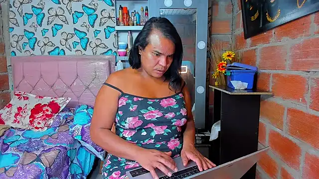 Snapshot of luciana_osorno chatting on March 2026 02:18:01 PM luciana osorno online show from March 2026 02:18:01 PM
