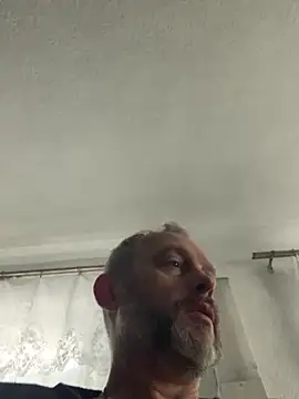 GHsveter online show from October 2025 12:30:01 PM