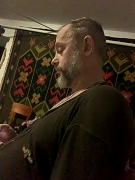 GHsveter online show from November 2025 02:27:01 PM