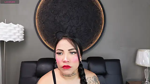 Snapshot of miss_vaiolette chatting on April 2026 11:01:01 AM miss vaiolette online show from April 2026 11:01:01 AM