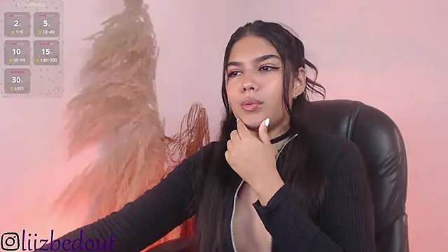 liz bedoutxx online show from October 2025 04:07:01 PM