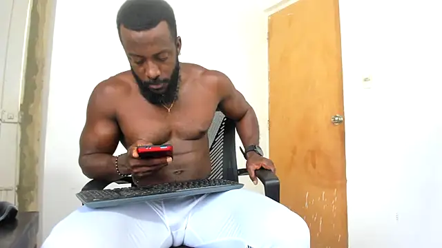 Snapshot of DaleHamilton chatting on January 2025 05:49:02 PM DaleHamilton online show from January 2025 05:49:02 PM