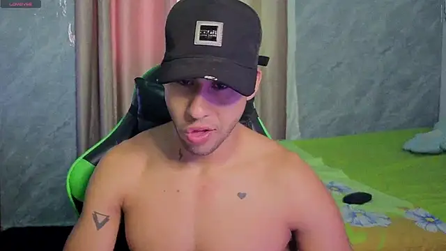 Snapshot of Daiki_Jack chatting on April 2026 06:05:02 PM Daiki Jack online show from April 2026 06:05:02 PM