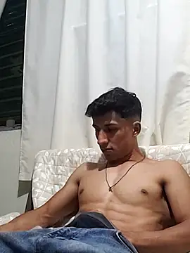 Snapshot of Ricardo_hot03 chatting on April 2026 05:01:02 AM Ricardo hot03 online show from April 2026 05:01:02 AM