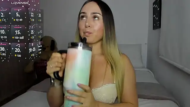 Snapshot of sophi_mooreno chatting on July 2026 04:10:02 AM sophi mooreno online show from July 2026 04:10:02 AM