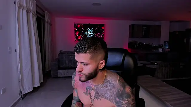 Frank Farrell online show from February 2025 04:58:01 AM