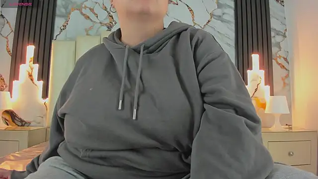 mollieblue69 online show from March 2025 12:29:01 PM