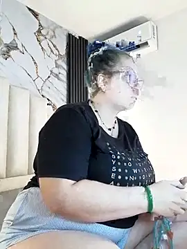 mollieblue69 online show from September 2025 12:32:01 PM