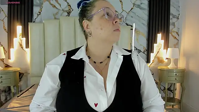 mollieblue69 online show from October 2025 12:58:01 PM