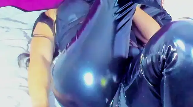 Snapshot of sandyquinnxx chatting on March 2025 06:55:01 PM sandyquinnxx online show from March 2025 06:55:01 PM