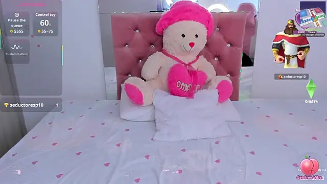 Anamhenao online show from October 2025 11:55:01 AM