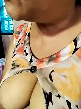 Snapshot of tharu_sweet chatting on February 2025 05:53:01 AM tharu sweet online show from February 2025 05:53:01 AM