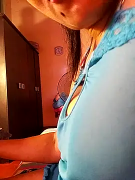 Snapshot of tharu_sweet chatting on March 2025 06:57:01 AM tharu sweet online show from March 2025 06:57:01 AM