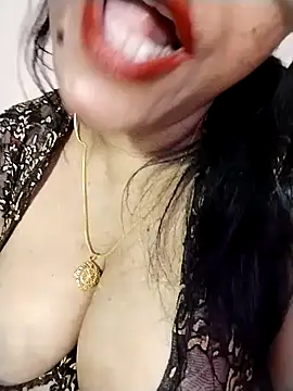 Snapshot of tharu_sweet chatting on October 2025 06:19:02 PM tharu sweet online show from October 2025 06:19:02 PM