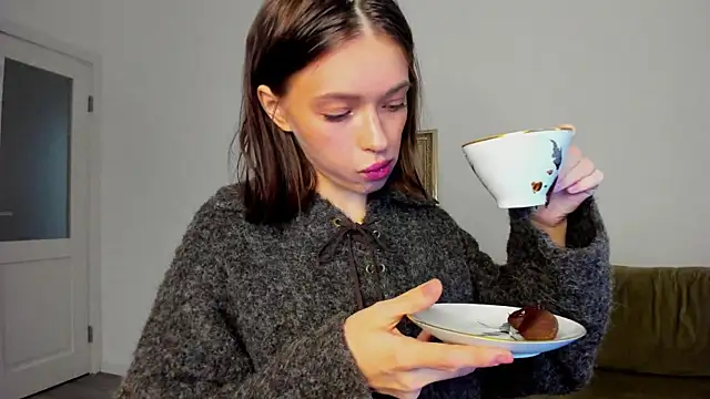 Kossie  online show from November 2025 08:32:01 PM