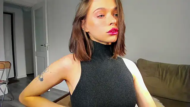 Kossie  online show from November 2025 08:22:01 PM